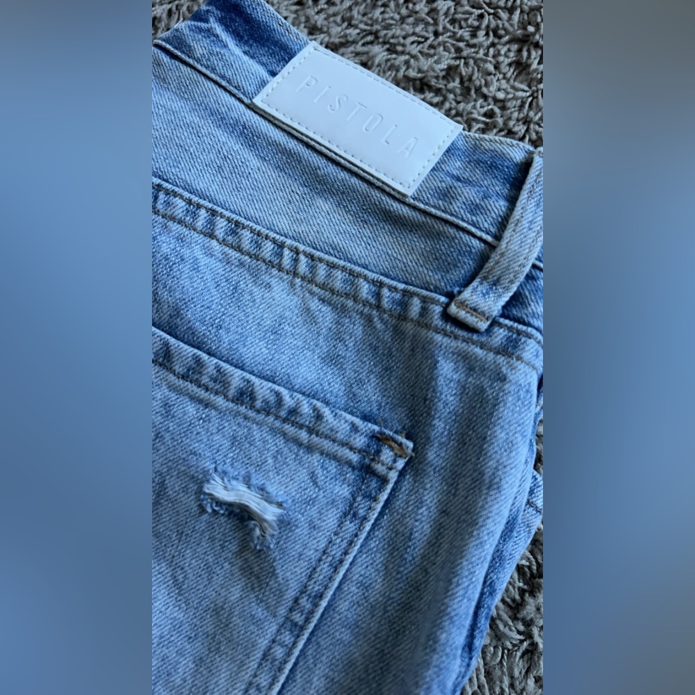 EUC PISTOLA Cassie high rise light wash straight leg jean. Size 27/4. - Picture 8 of 9